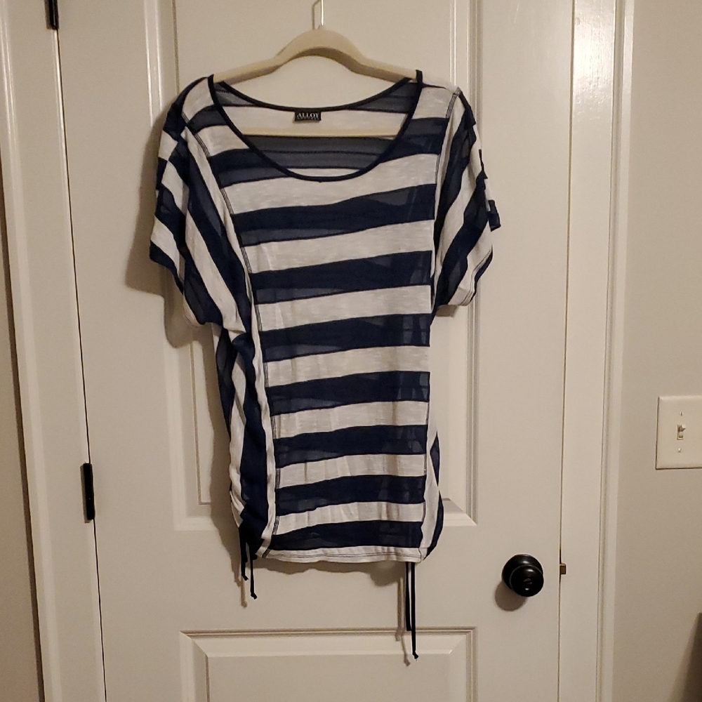 🟦 ALLOY Navy and White Striped Tunic Top